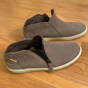 Gently worn Ecco sneakers